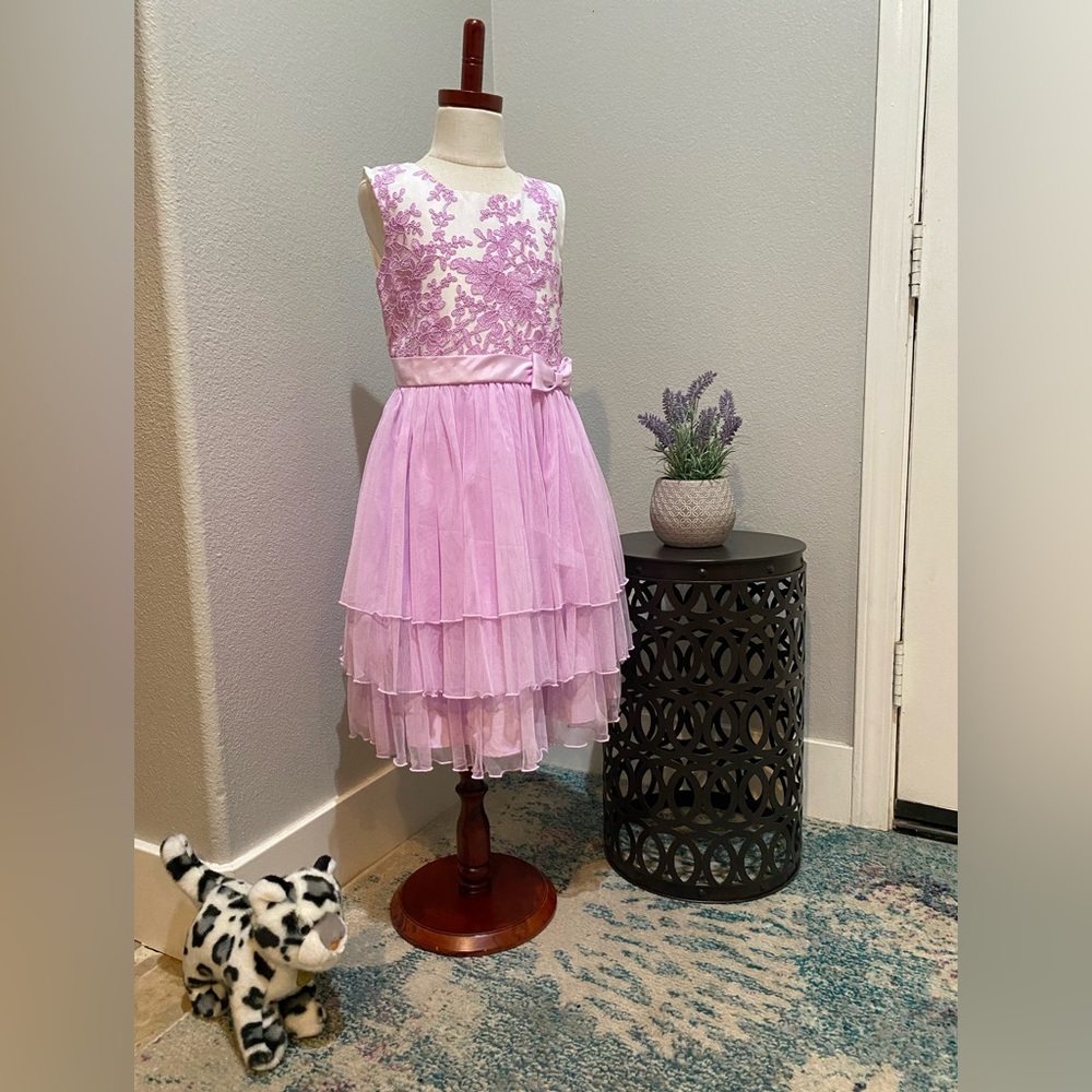 Beautiful girls dress size 8